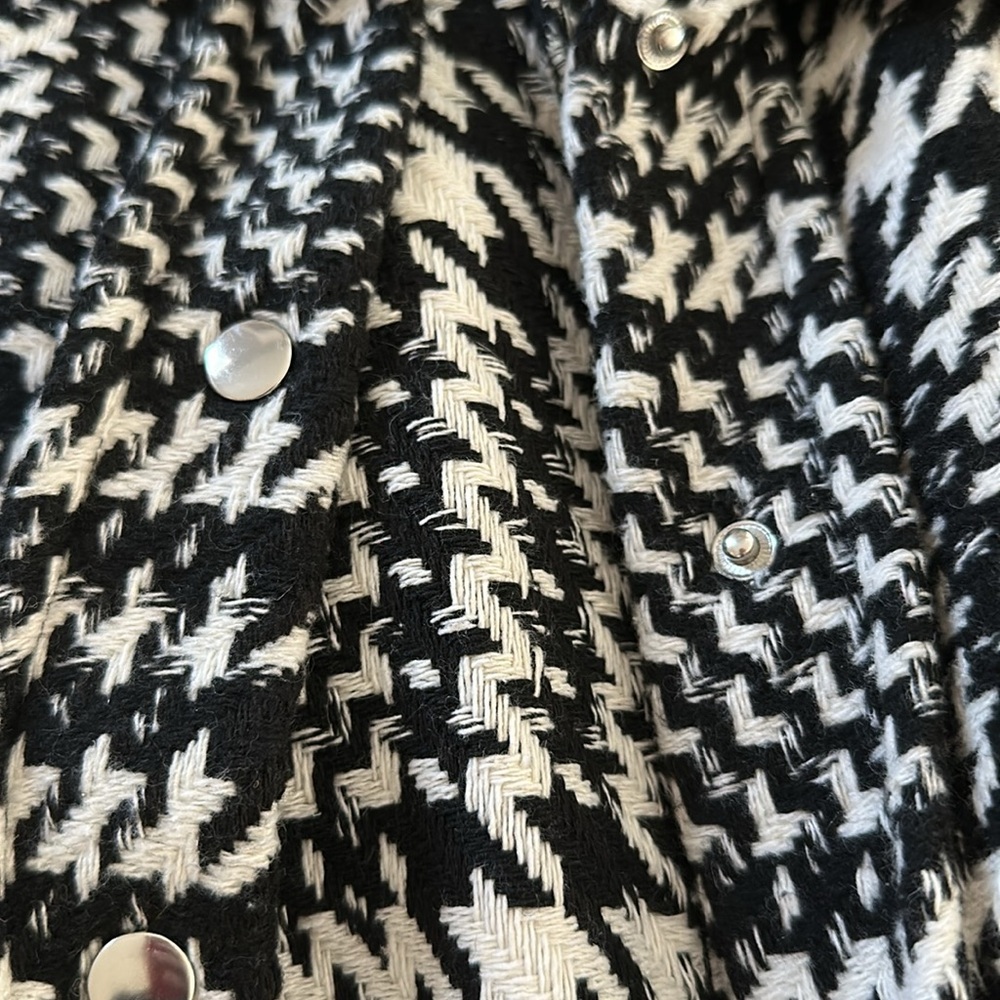 Houndstooth B/White Button Shacket - image 3